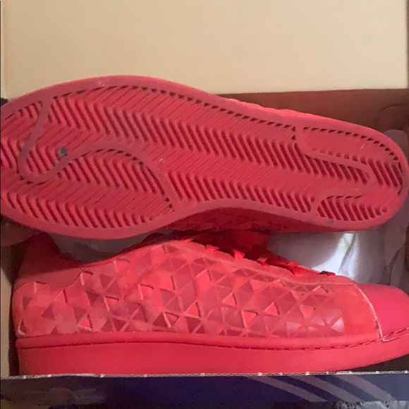 Shoes - Picture 2 of 4